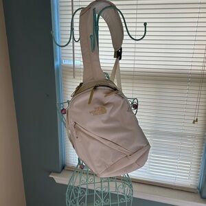 The North Face Isabella Sling in Gardenia White